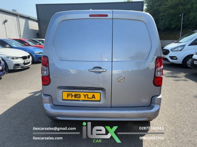 2025 Vauxhall Combo