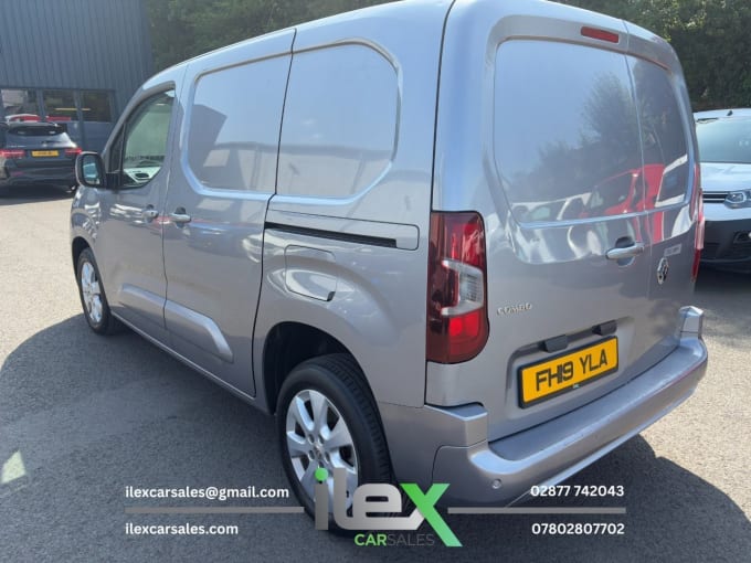2025 Vauxhall Combo