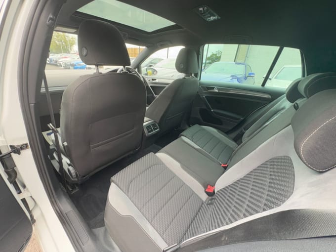 2025 Volkswagen Golf