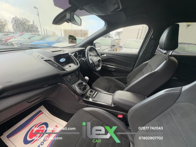 2025 Ford Kuga