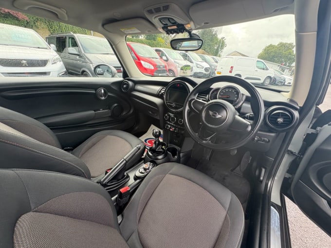 2025 Mini Hatch