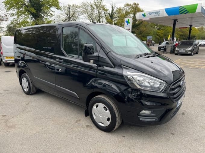 2024 Ford Transit Custom