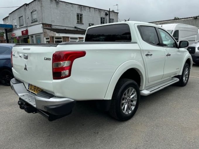 2024 Mitsubishi L200