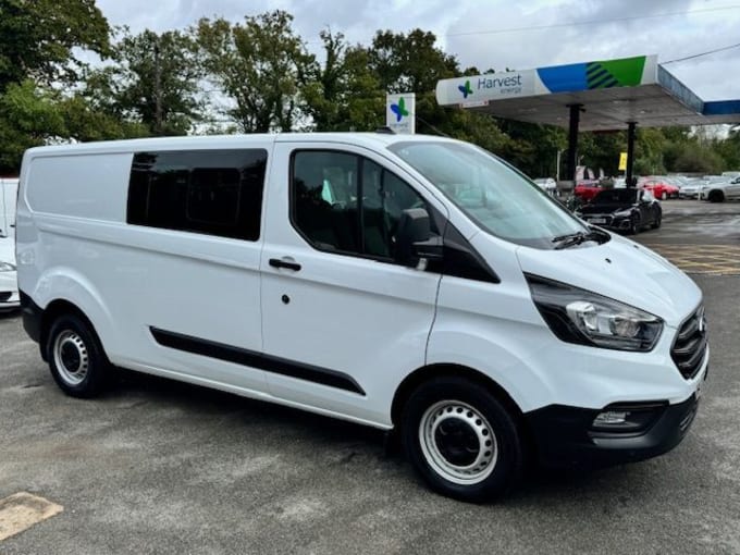 2024 Ford Transit Custom