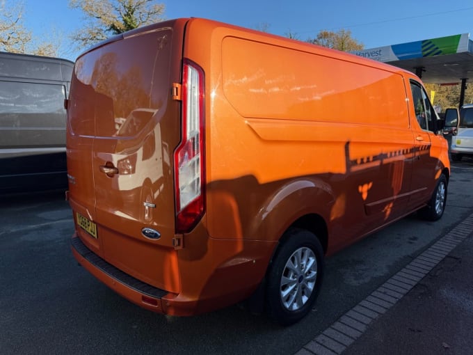 2025 Ford Transit Custom