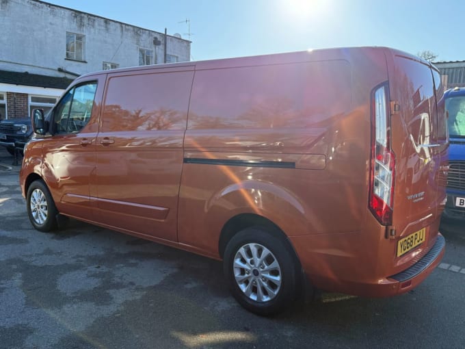 2025 Ford Transit Custom