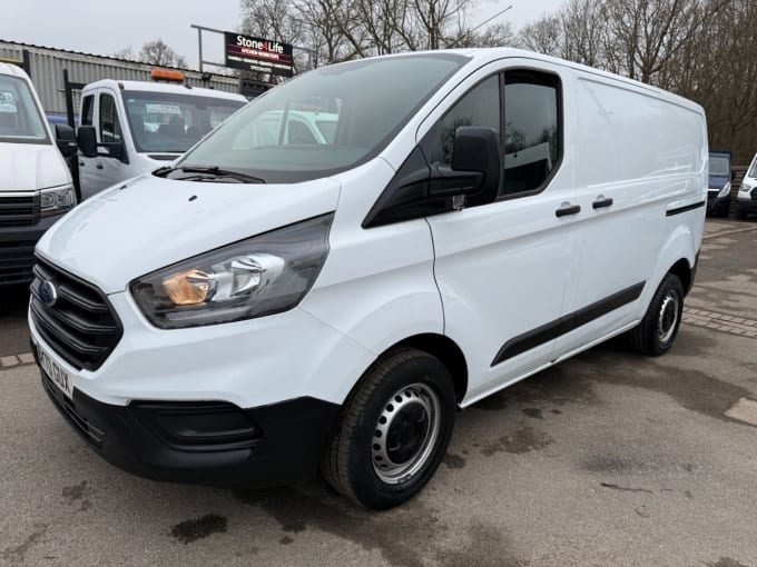 2025 Ford Transit Custom