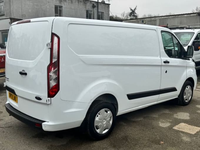 2025 Ford Transit Custom