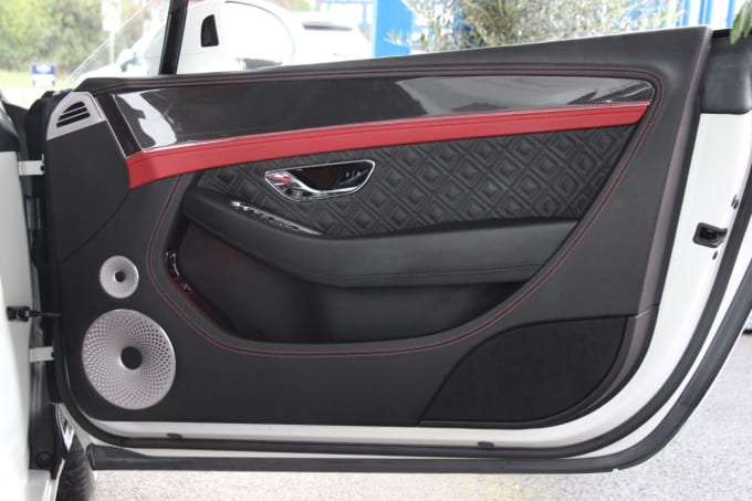 2025 Bentley Continental