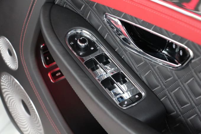 2025 Bentley Continental