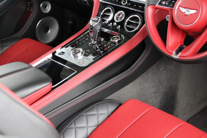 2025 Bentley Continental