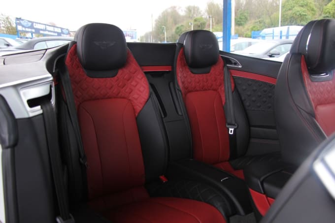 2025 Bentley Continental