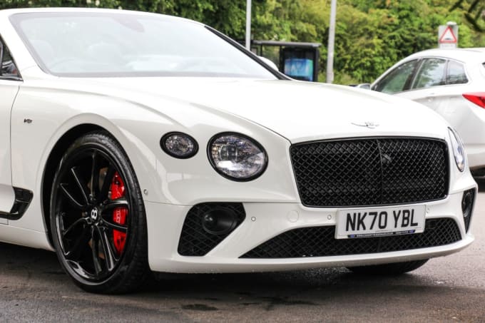 2025 Bentley Continental