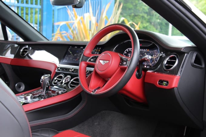 2025 Bentley Continental