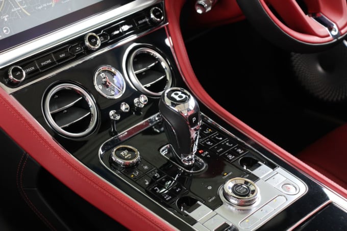 2025 Bentley Continental