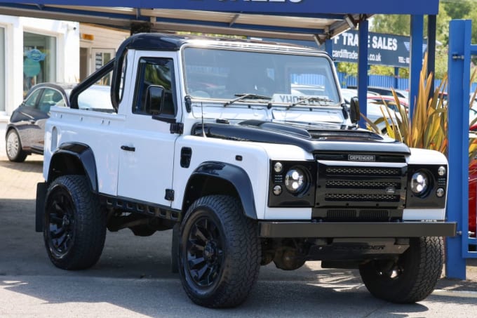 2025 Land Rover Defender