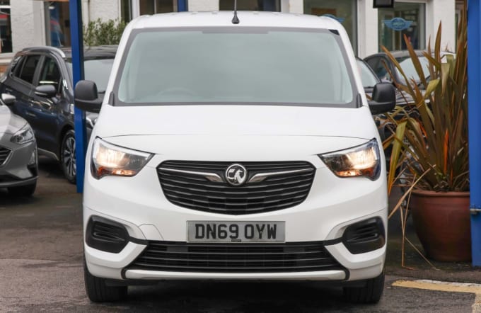 2024 Vauxhall Combo