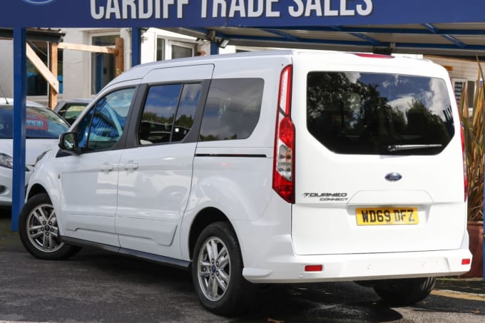 2024 Ford Grand Tourneo Connect