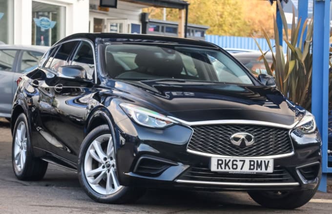 2025 Infiniti Q30 Diesel Hatchback