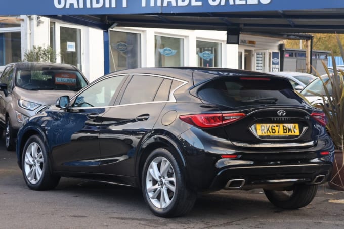 2025 Infiniti Q30 Diesel Hatchback