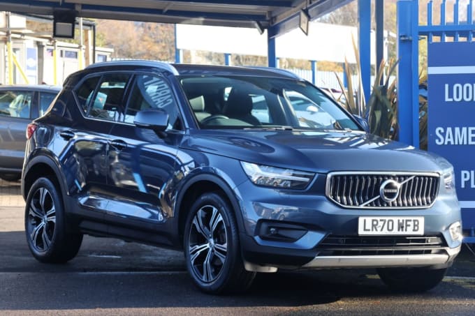 2025 Volvo Xc40