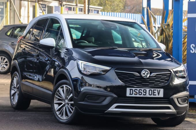 2025 Vauxhall Crossland X