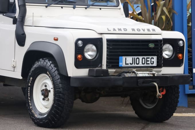 2025 Land Rover Defender