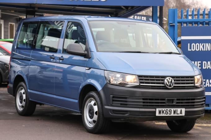 2025 Volkswagen Transporter Shuttle