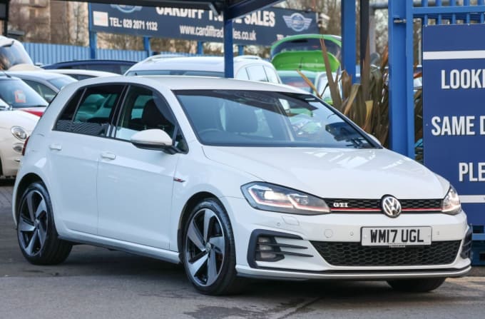 2025 Volkswagen Golf