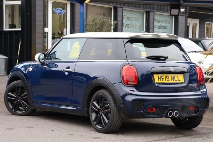 2025 Mini Hatch