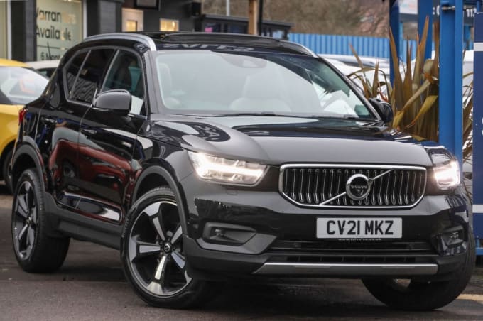 2025 Volvo Xc40