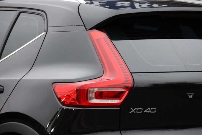 2025 Volvo Xc40