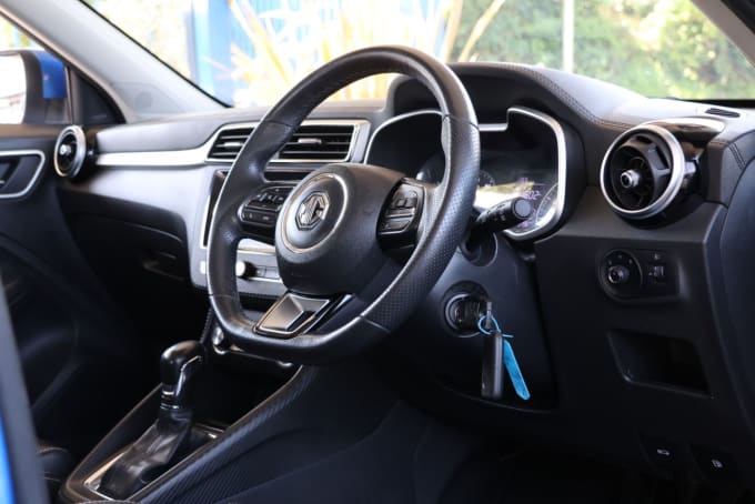 2025 Mg Mg Zs