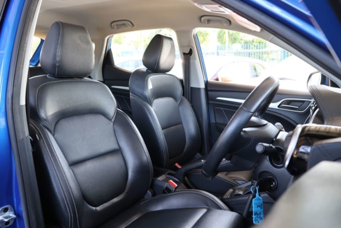 2025 Mg Mg Zs