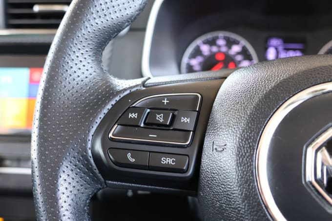2025 Mg Mg Zs