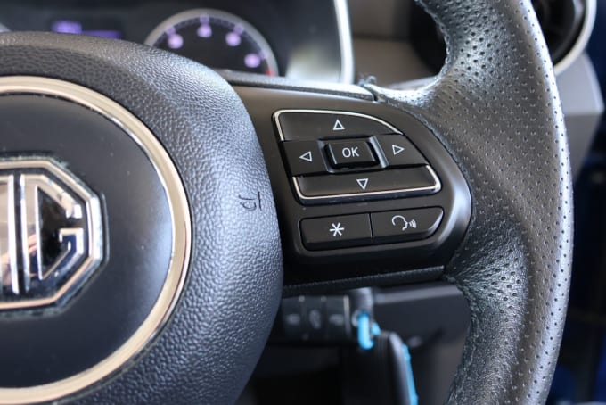 2025 Mg Mg Zs