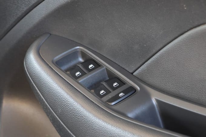 2025 Mg Mg Zs