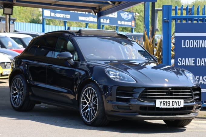 2025 Porsche Macan