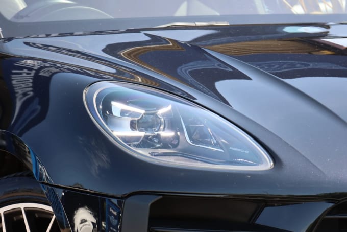 2025 Porsche Macan