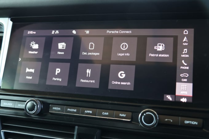2025 Porsche Macan