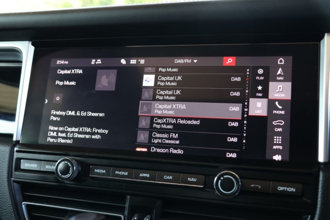 2025 Porsche Macan