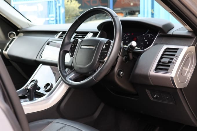 2025 Land Rover Range Rover Sport