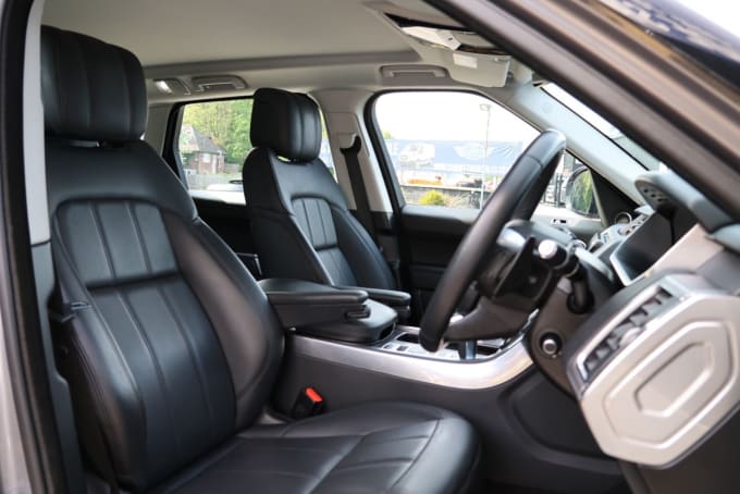 2025 Land Rover Range Rover Sport