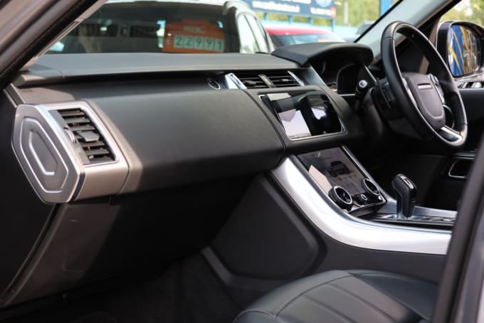 2025 Land Rover Range Rover Sport