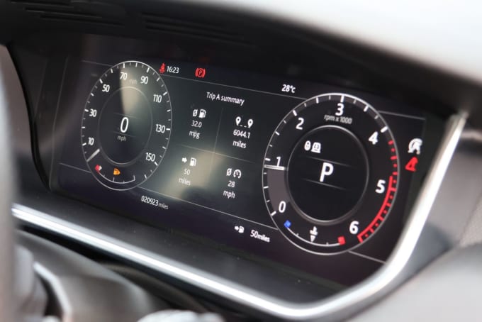 2025 Land Rover Range Rover Sport