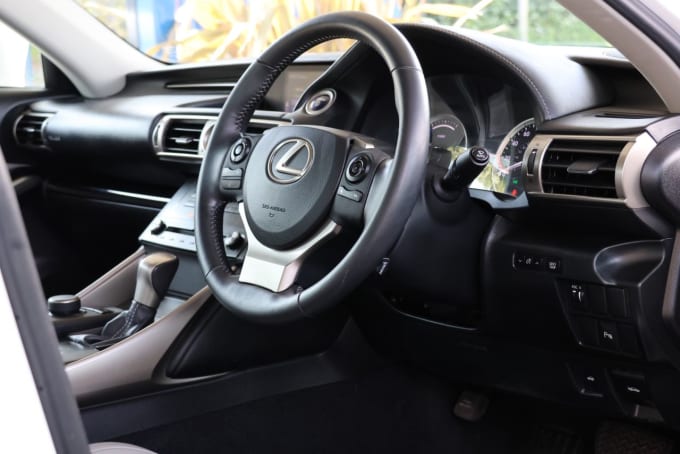 2025 Lexus Is