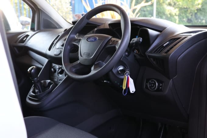 2025 Ford Grand Tourneo Connect