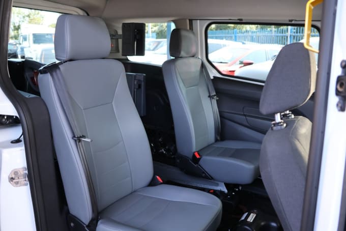2025 Ford Grand Tourneo Connect