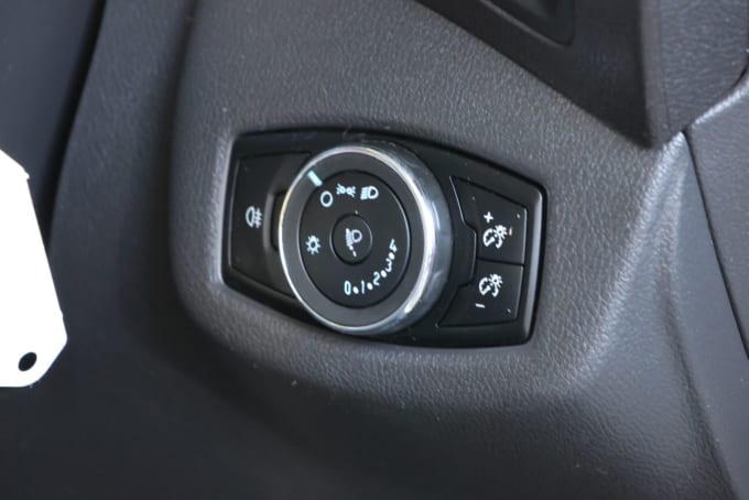 2025 Ford Grand Tourneo Connect