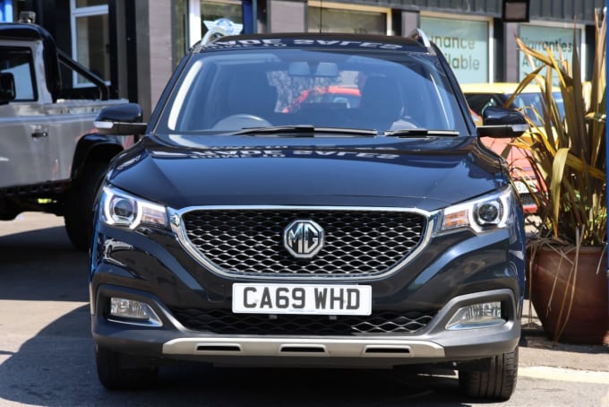 2025 Mg Mg Zs